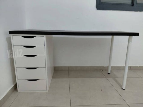 שולחן איקאה