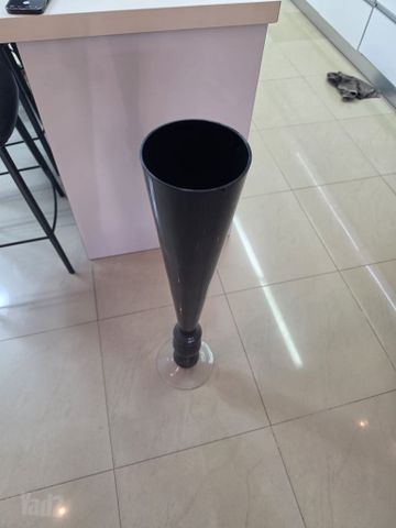 כד שחור