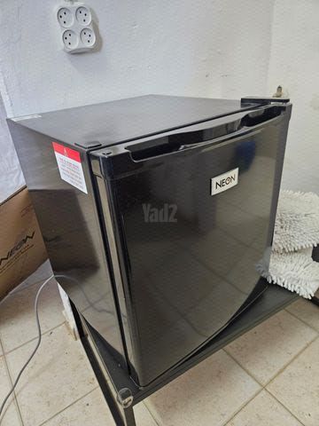 מקרר משרדי