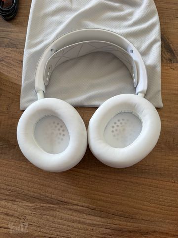 SteelSeries Arctis Nova Pro