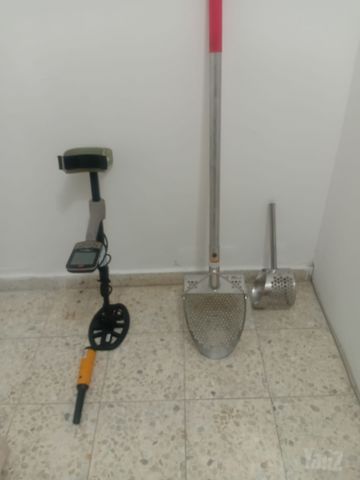 גלאי מתכות