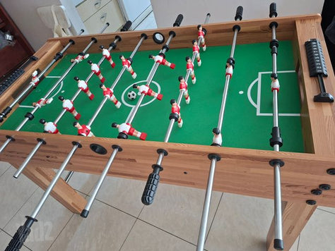 שולחן כדורגל