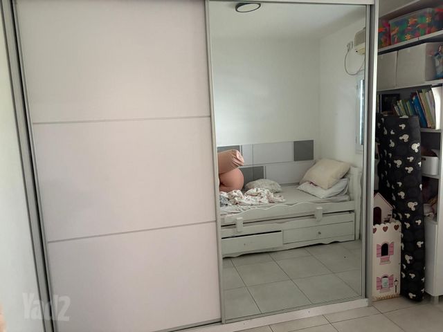 ארון הזזה