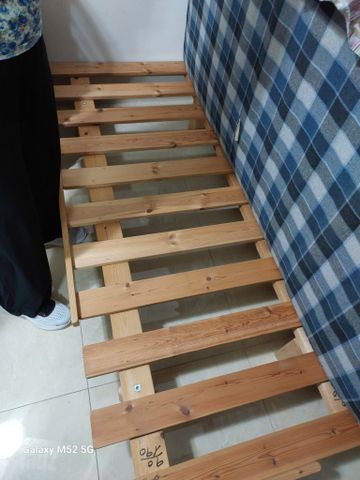מיטת יחיד