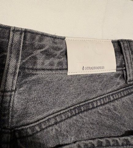 ג׳ינס Stradivarius מידה 32