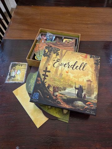 משחק קופסא Everdell