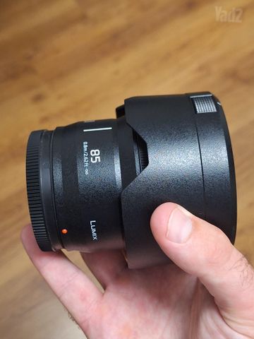 עדשה Panasonic Lumix 85mm f1.8
