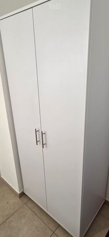 ארון בגדים