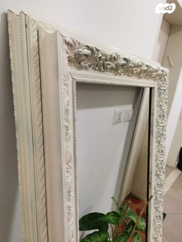 מסגרת עץ ענקית יפיפייה