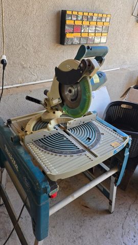 מסור מקיטה FLIPPER