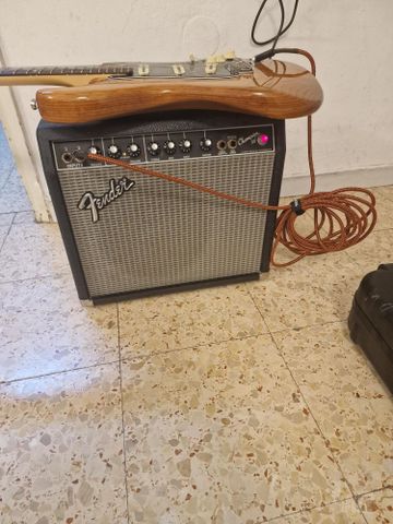 מגבר לגיטרה