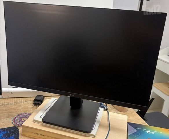 מסך מחשב 'LG 24MR400 23.8