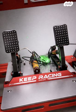 SIMAGIC P2000 PEDALS