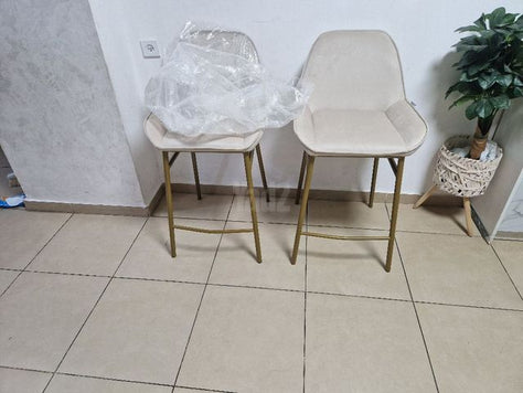 2 כיסאות בר