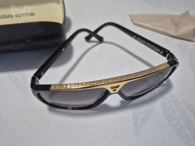 משקף שמש של Louis Vuitton