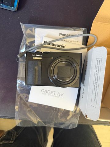 Lumix Panasonic tz99