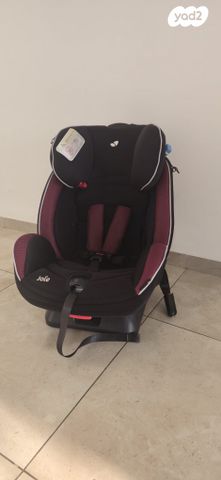 כיסא בטיחות לרכב של חב' Joie