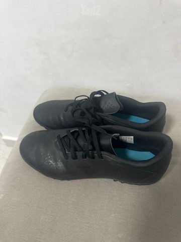 נעליי קטרגל   Adidas predator
