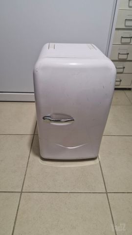 מקרר קטן