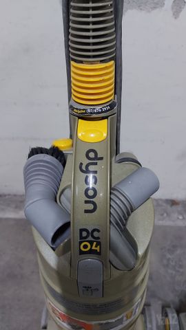 שואב אבק DYSON  (2 יחדות)