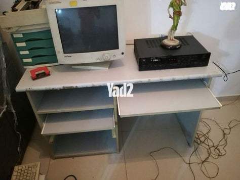 שולחן משרדי