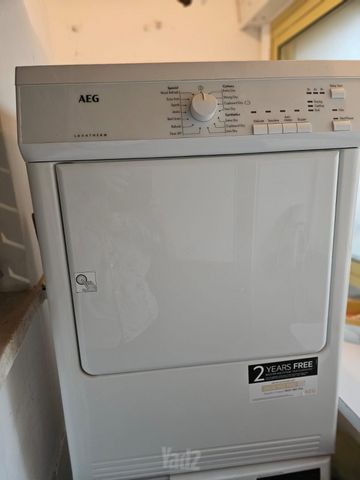 מייבש AEG