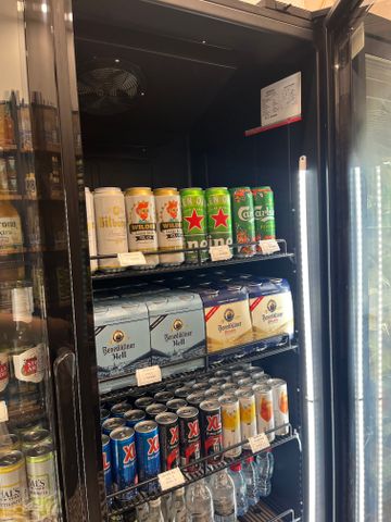 מקרר זכוכית