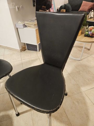 כסאות עור