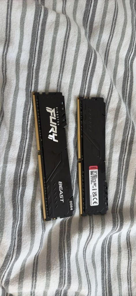 ram ddr4 32gb (16x2) זכרון ראם