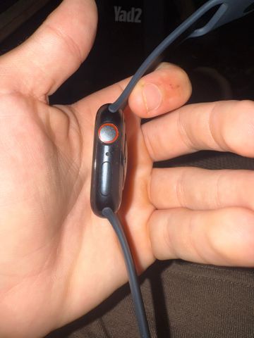 למכירה Apple Watch Series 8