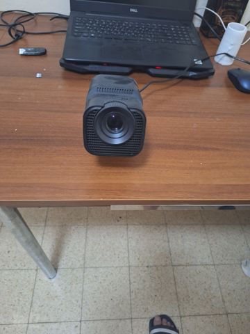 ( מקרן)Portable Projector