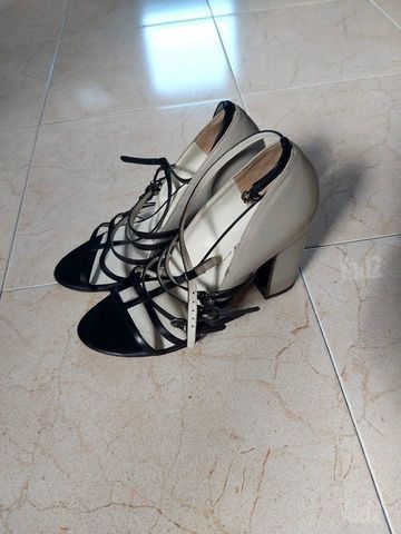 סנדלי עקב Kenneth Cole