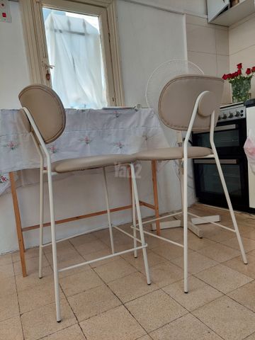 2 כסאות בר