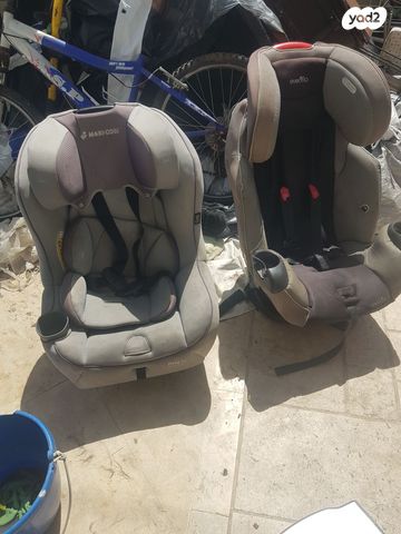 כיסאות לרכב