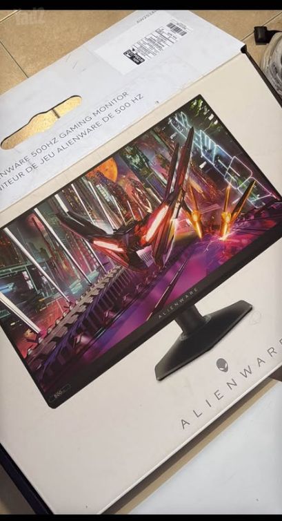 מסך aw2524hf 500hz