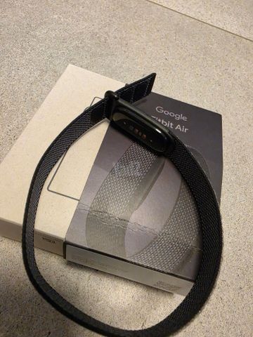 Google Fitbit Air החדש, שחור