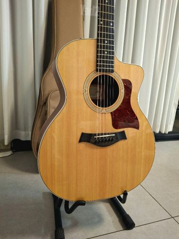 Taylor 214ce