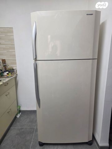 מקרר שארפ SHARP