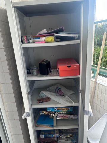 ארון אחסון