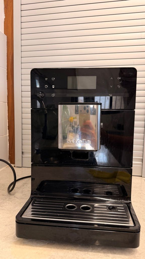 מכונת קפה Miele CM5310