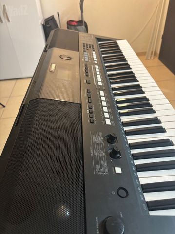 Yamaha PSR-E433