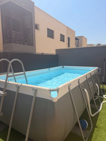 בריכה 2*4