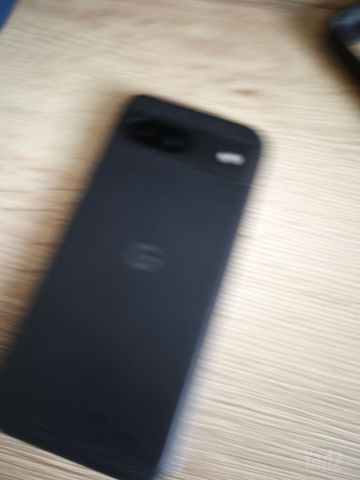 Pixel 8a כמו חדש עם כיסוי
