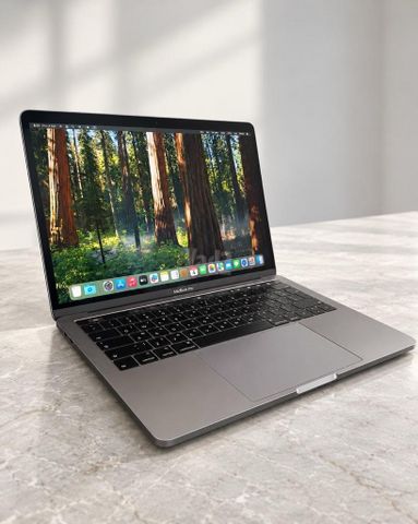 MacBook Pro 13 16GBram 512GB