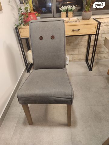 6 כסאות לפינת אוכל