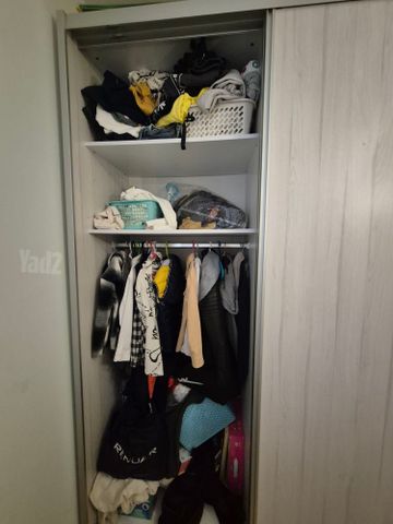 ארון הזזה