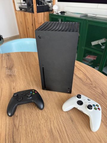 Xbox  series x 1 tera + extra