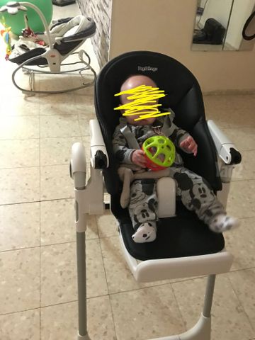 כסא אוכל