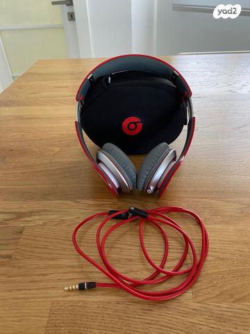 אוזניות BEATS