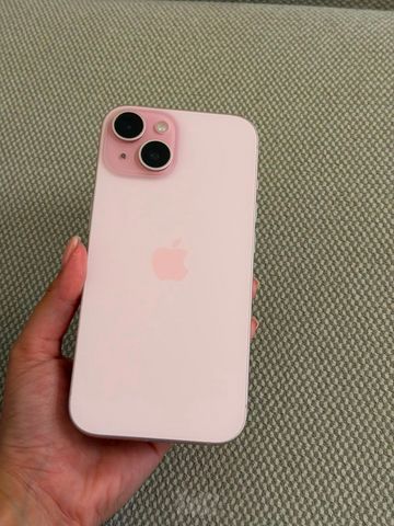 iPhone 15